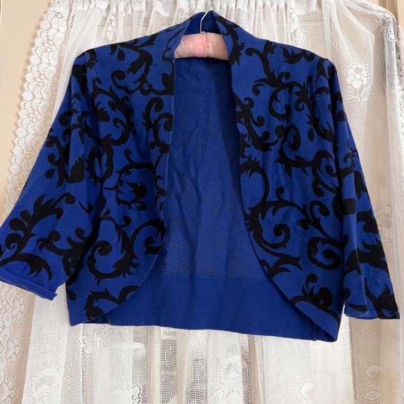 Sweater - Picture 2 of 2